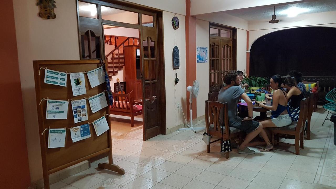 Villa Mango Hostel Puerto Escondido  Esterno foto